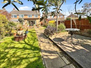 HEATH ROAD- click for photo gallery